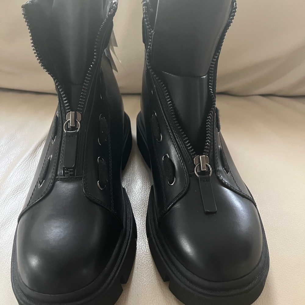 ZARA Black Zippered Ankle Boots